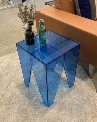 Minimalist Acrylic Side Table - ApolloBox