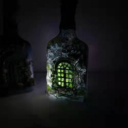 Wine Bottle Lamp - Resin - Gothic Mystery - ApolloBox