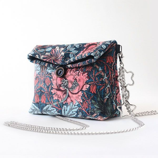 Florals Messenger Bag - ApolloBox