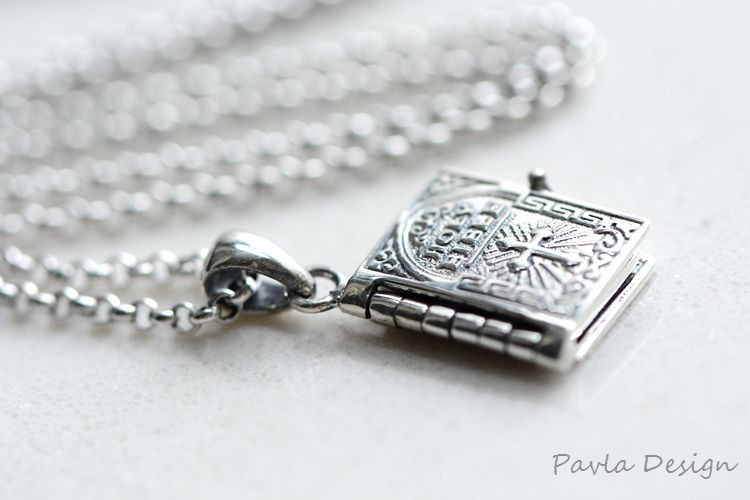 Hinged Holy Bible Necklace - ApolloBox