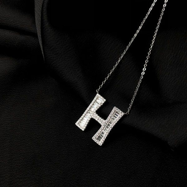 Initial Pendant Necklace - ApolloBox