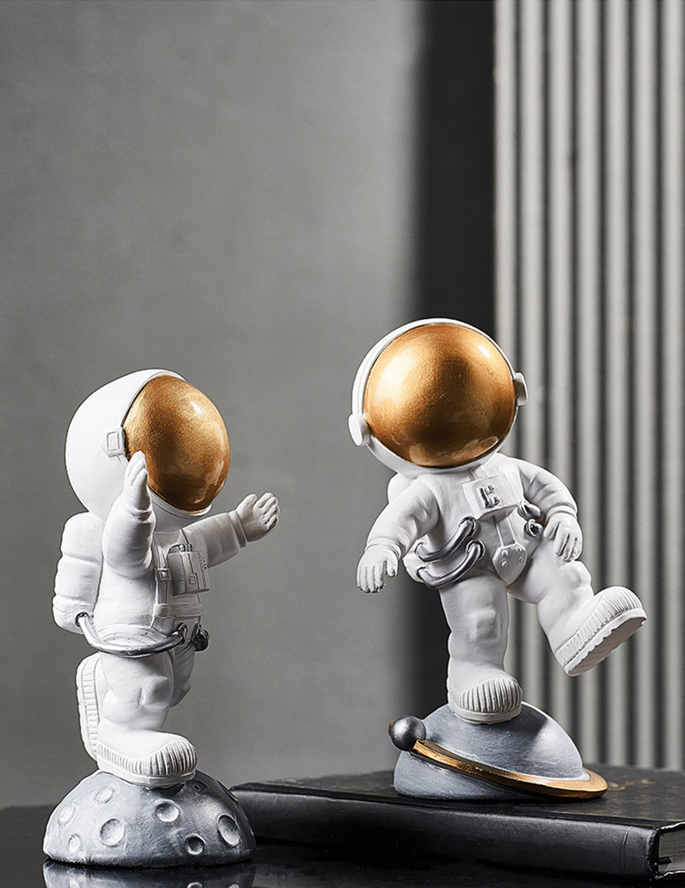 Fashion Astronaut Decoration - ApolloBox