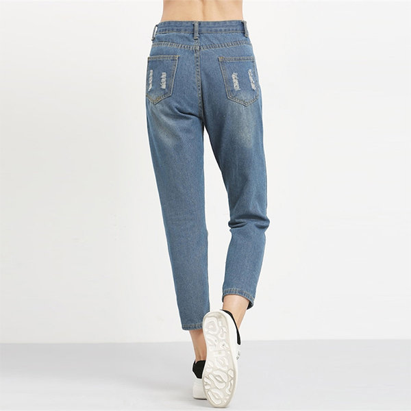 Distressed Slim Cut Jeans - ApolloBox