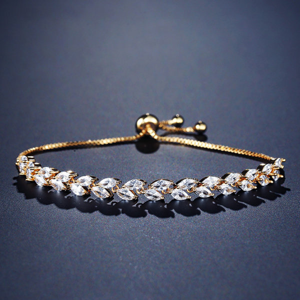 Diamante Leaf Bracelet - ApolloBox