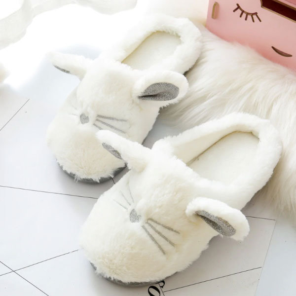 Cute Cat Slippers - ApolloBox