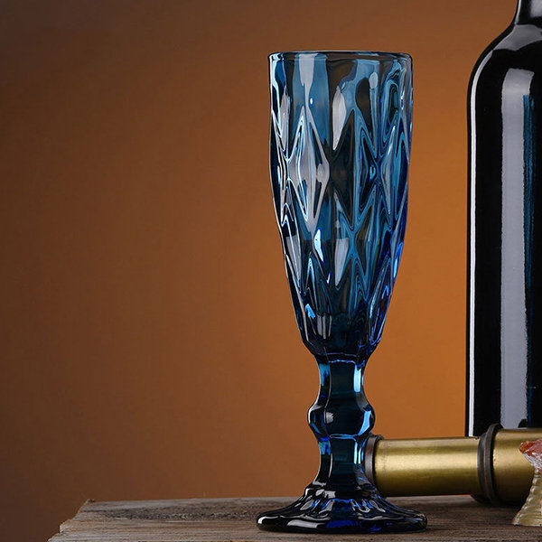 Crackled Wine Glass - ApolloBox