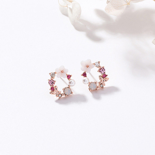 Korean Flower Crystal Earrings - ApolloBox