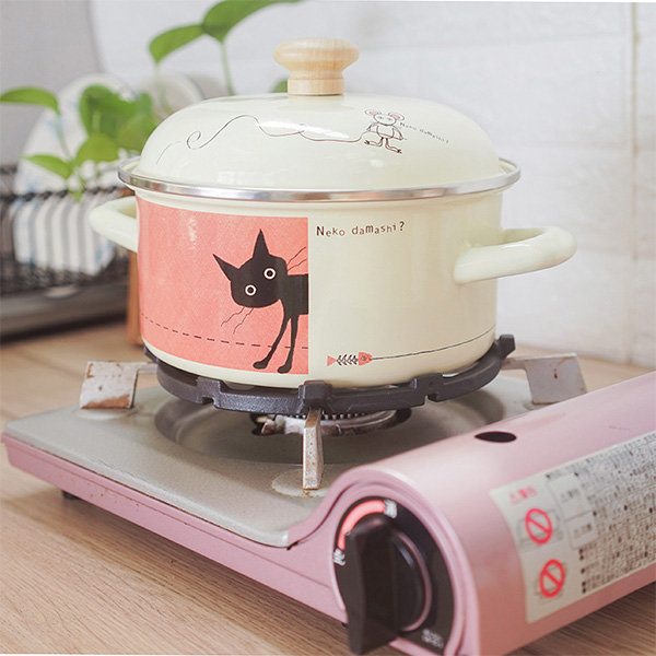 Smiley Cat Cast Iron Cooking Pot from Apollo Box