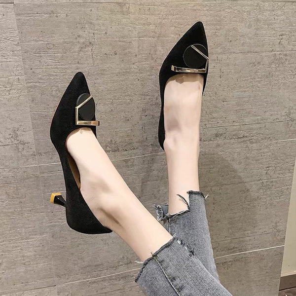 Chic Pointed Heels - ApolloBox