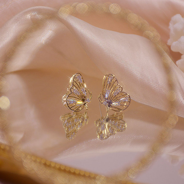 Stylish Butterfly Earrings - ApolloBox