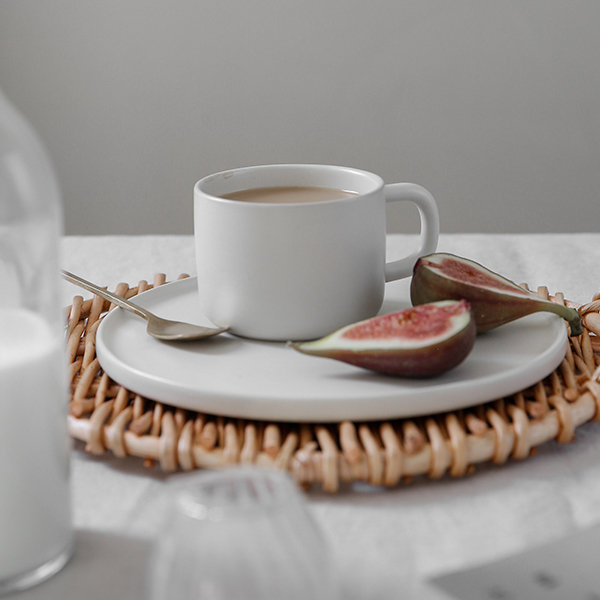 Round Rattan Tray - ApolloBox