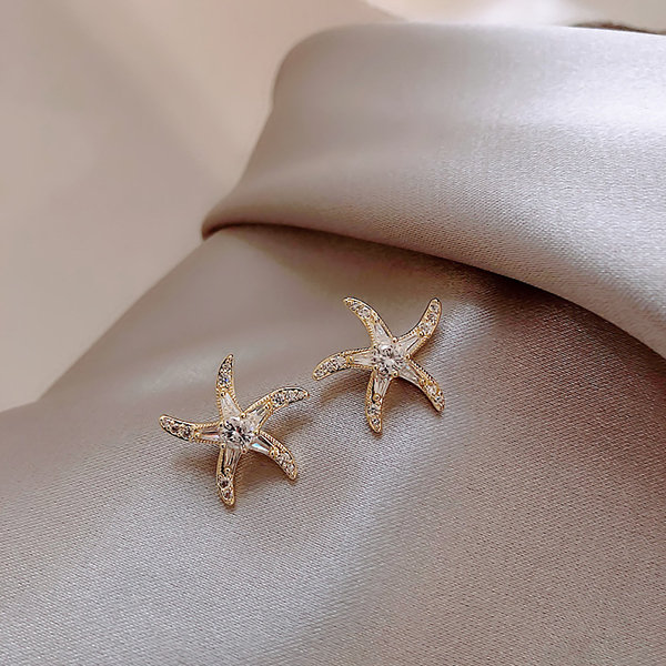 Starfish Earrings - ApolloBox