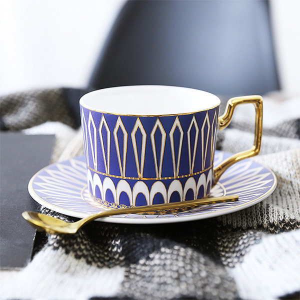 Modern Tea Cup Set - ApolloBox