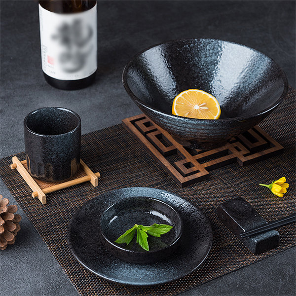 Japanese-Inspired Retro Ceramic Tableware - ApolloBox