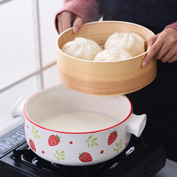 Ceramic Cherry or Strawberry-Covered Casserole Cookware - ApolloBox