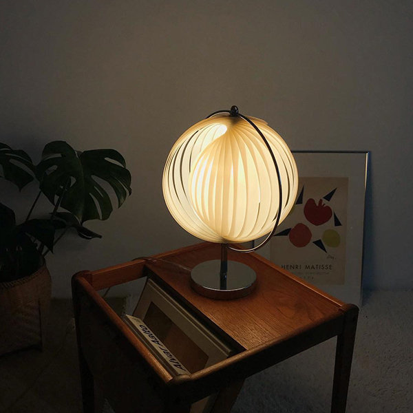 modern-sphere-table-lamp-apollobox