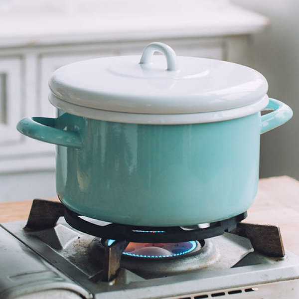 Vintage Small Cute Enamel Cooking Pot , Enamel Stove Pot With Lid, Enamel  Saucepan, Small Metal Pot, Enamelware, Kitchen Decor. 