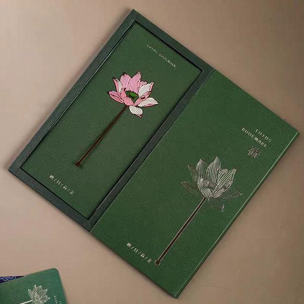 Beautiful Metal Bookmark - Chinese Style - Lotus - ApolloBox