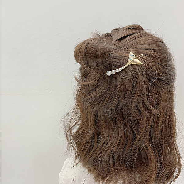 Fish Tail Hairpin - Pearl - Blue Rhinestone - ApolloBox