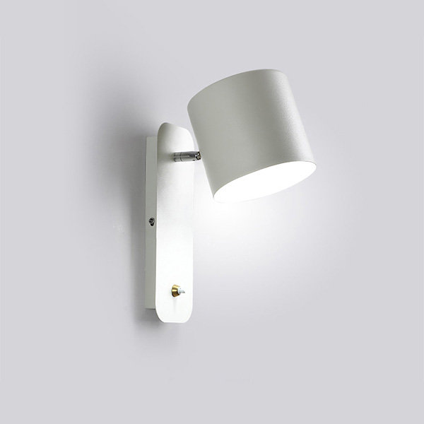 minimalist wall lamp