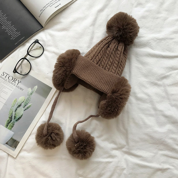 Warm Winter Fur Ball Hats - ApolloBox