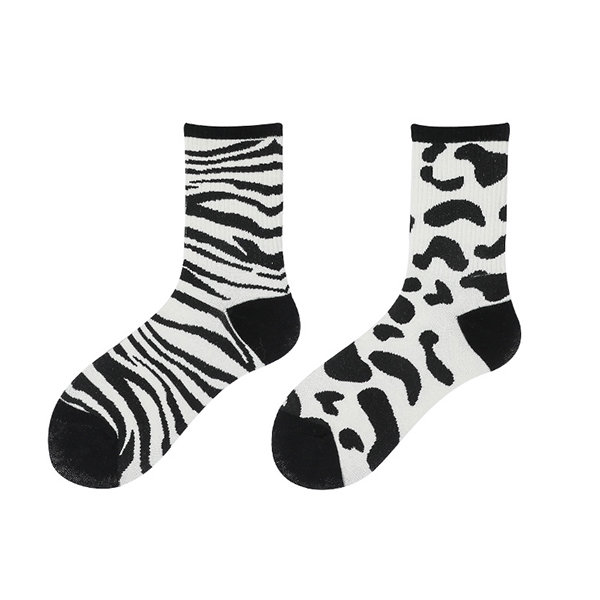 Black And White Socks - ApolloBox