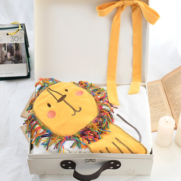 Soft Cotton Baby Blanket Gift Box - ApolloBox