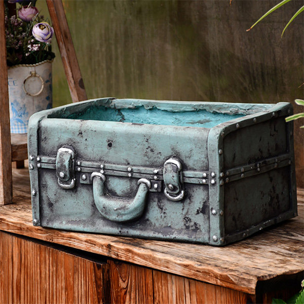 Vintage French Inspired Suitcase - ApolloBox