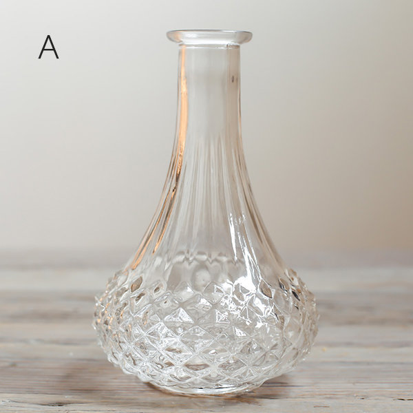 YZABEL Glass Vase - Creative Light Luxury Handbags and Vases, Mini Vintage  Vases for Wedding Decorations, Home Table Flower Décor, Small Carved Glass