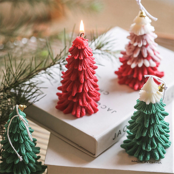 Cute Christmas Tree Candle - ApolloBox