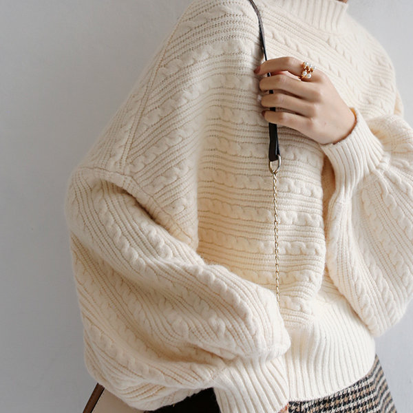 Twisted Pattern Mohair Sweater - ApolloBox