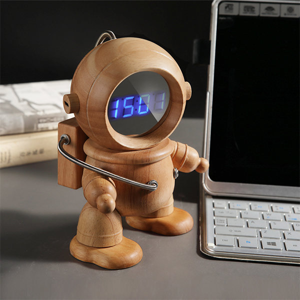 A charming rubber natural high quality wooden astronaut shape digital clock is one of the best gifts for astronomers