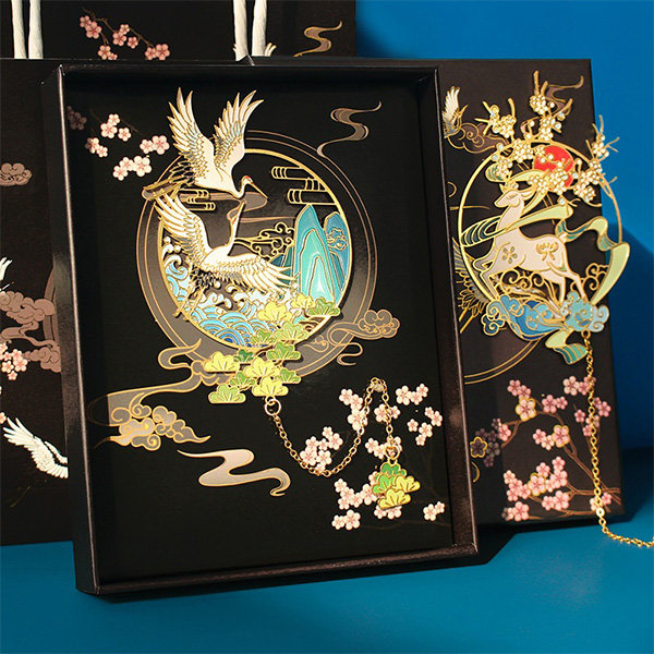 Beautiful Metal Bookmark - Chinese Style - Lotus - ApolloBox