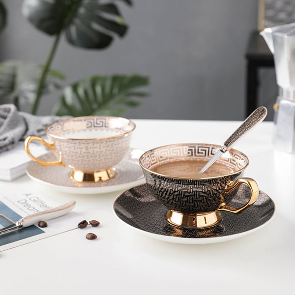 Designer Ceramic Tea Cup with Filter - Golden Circle Filter Cup