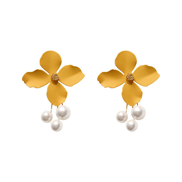 Yellow Flower Pearl Earrings - ApolloBox