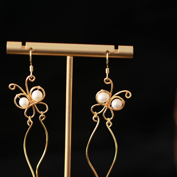 Faux Pearl Butterfly Earrings - ApolloBox