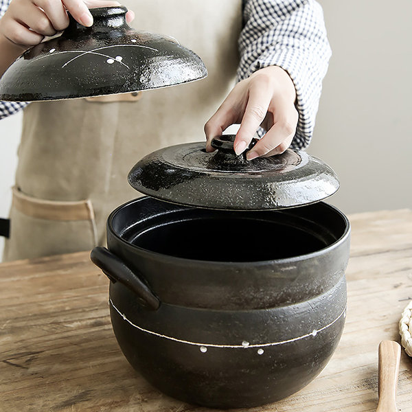 White Ceramic Cooking Pot from Apollo Box