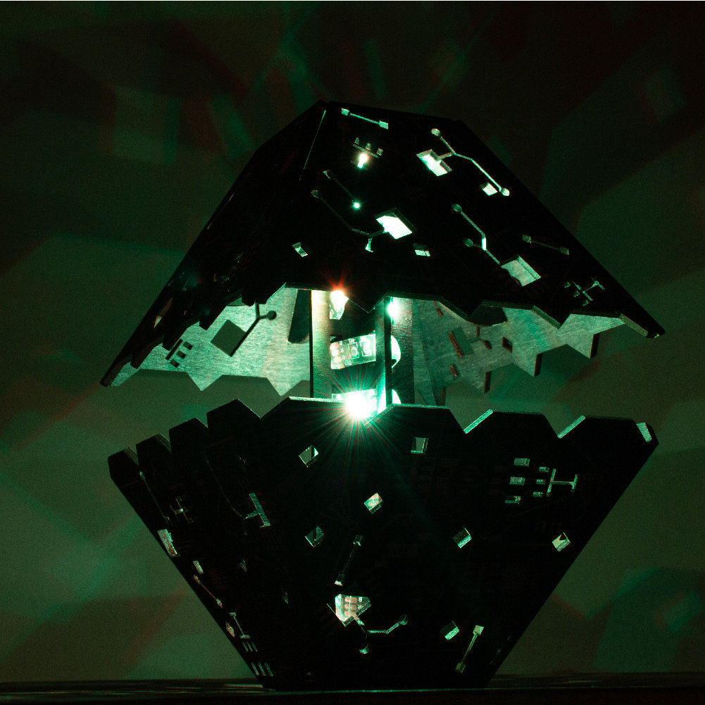 Microscheme design Black Circuit Board Lamp Cyberpunk Night Lamp Geek Nerd Gift Art Sci-fi Punk Style LED Lamp Separated Crystal Shape 