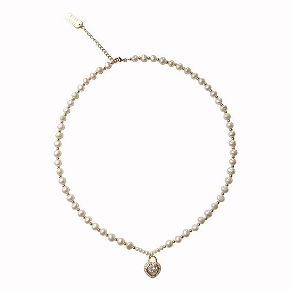 Sparkly Heart Pearl Necklace - ApolloBox