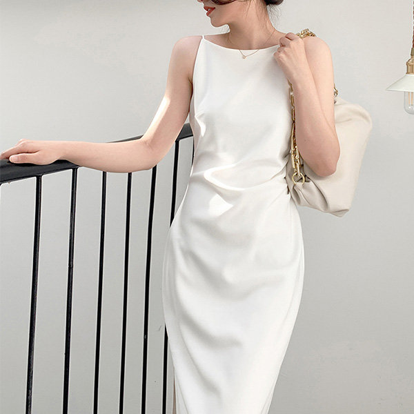 Elegant White Dress - ApolloBox