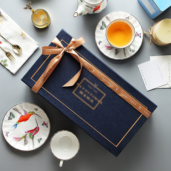 Luxury Tea and Scones Gift Set (Original) - Hummingbird Tea Room