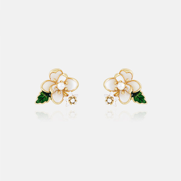 Gardenia Inspired Earrings - ApolloBox