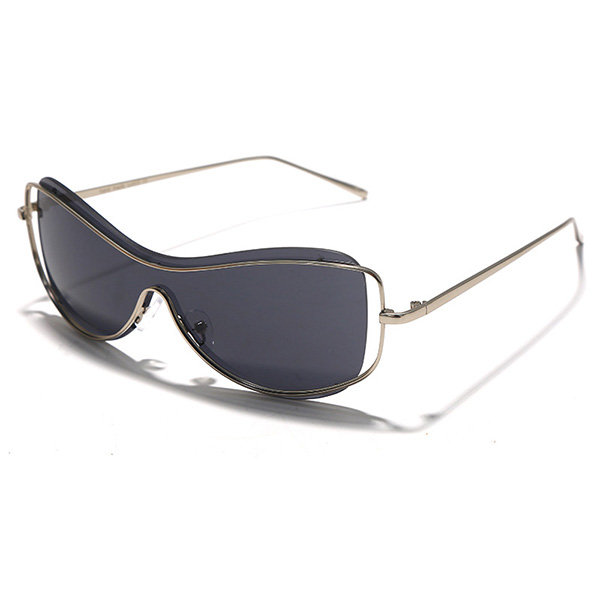 Curvy Cool Sunglasses - ApolloBox