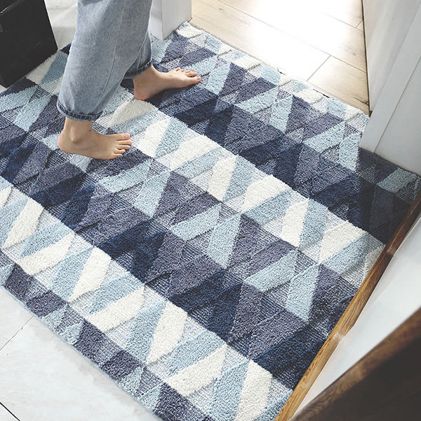 Plush Geometric Styled Indoor Rug - ApolloBox