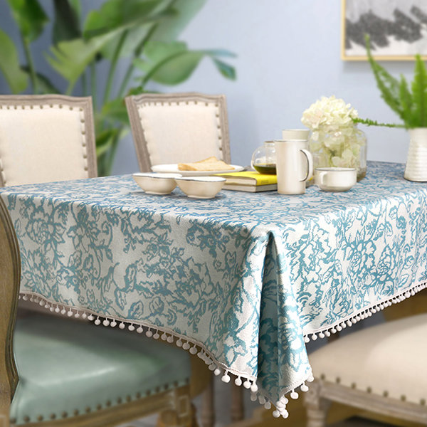 Classic Floral Table Cover - ApolloBox