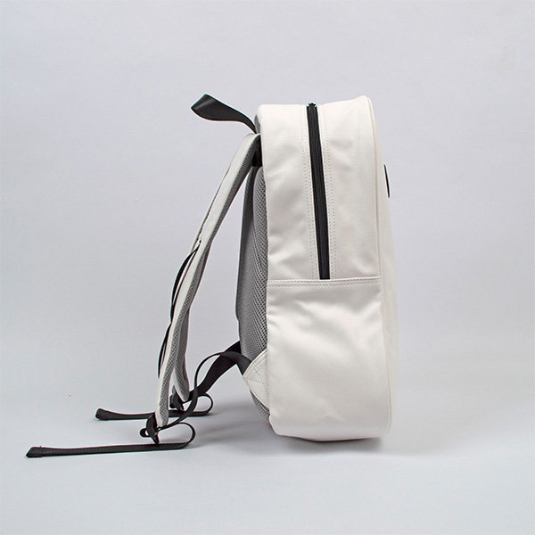 Ghostly Backpack - ApolloBox