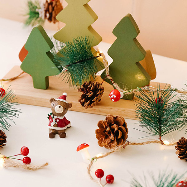 Pine Cones Themed Christmas Decorations from Apollo Box