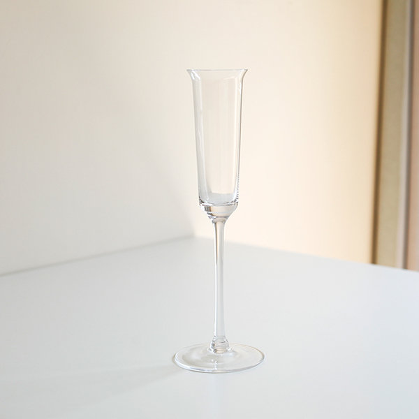 Beautiful Champagne Goblet - ApolloBox