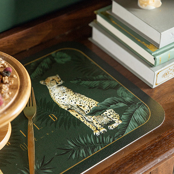 Golden Elegance Placemat - ApolloBox