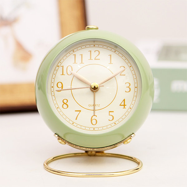 Sleek Bedside Clock - ApolloBox
